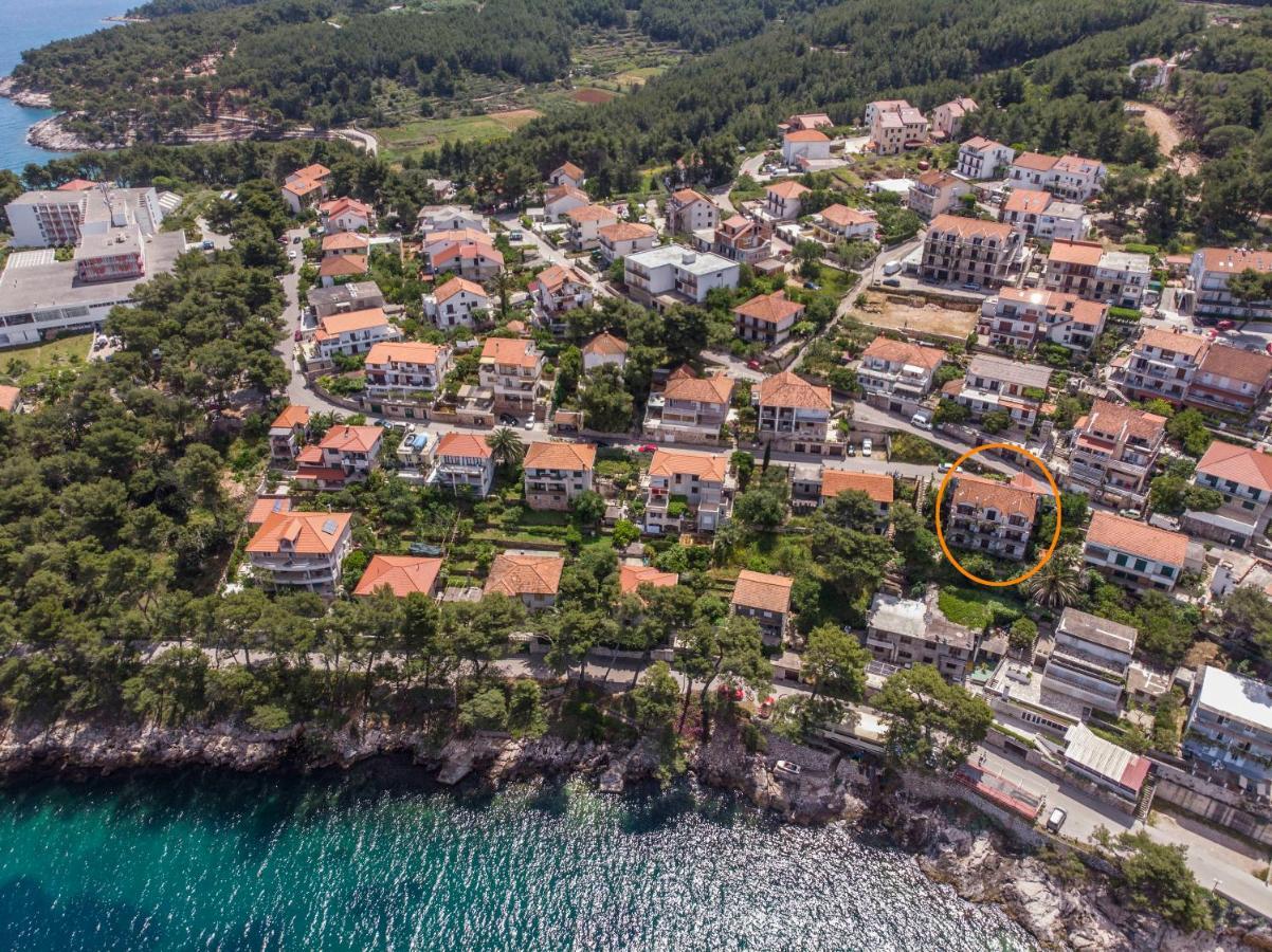 Apartments And Room Caric Елса Экстерьер фото